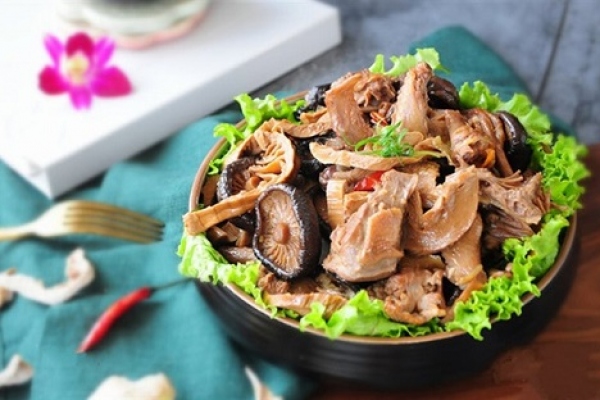 Cách nấu chim câu sốt nấm bổ dưỡng cho cả nhà
