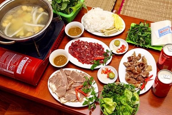 Lẩu bò nhúng giấm món ăn bắt miệng yêu thích