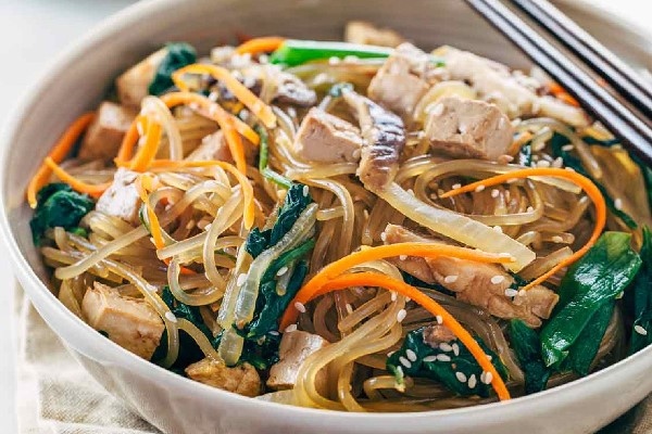 Thơm ngon cùng hương vị món miến nấu lòng gà