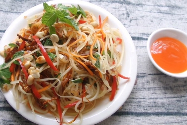 Công thức làm nộm đu đủ bò khô cực ngon