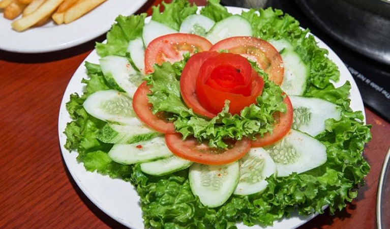 Salat dưa chuột cà chua